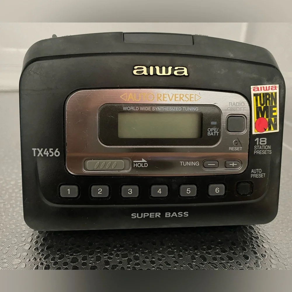 “Aiwa” Vintage TX-456 Walkman Type AM-FM Cassette Player